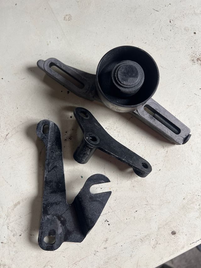 Tensor y soportes Saxo 16V