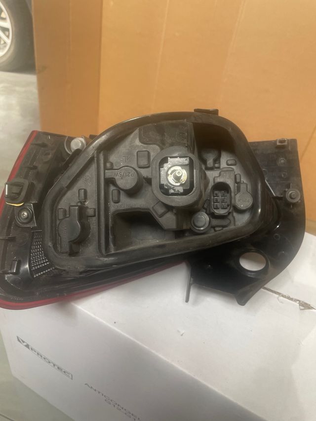 Piloto Trasero Izquierdo Seat Ibiza 6J