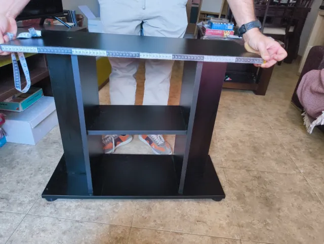 Mueble para pecera 80 cms largo.