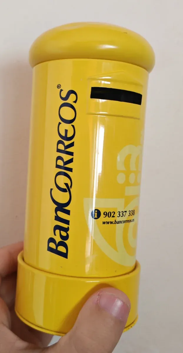 Hucha amarilla de Correos