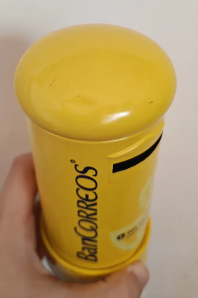 Hucha amarilla de Correos
