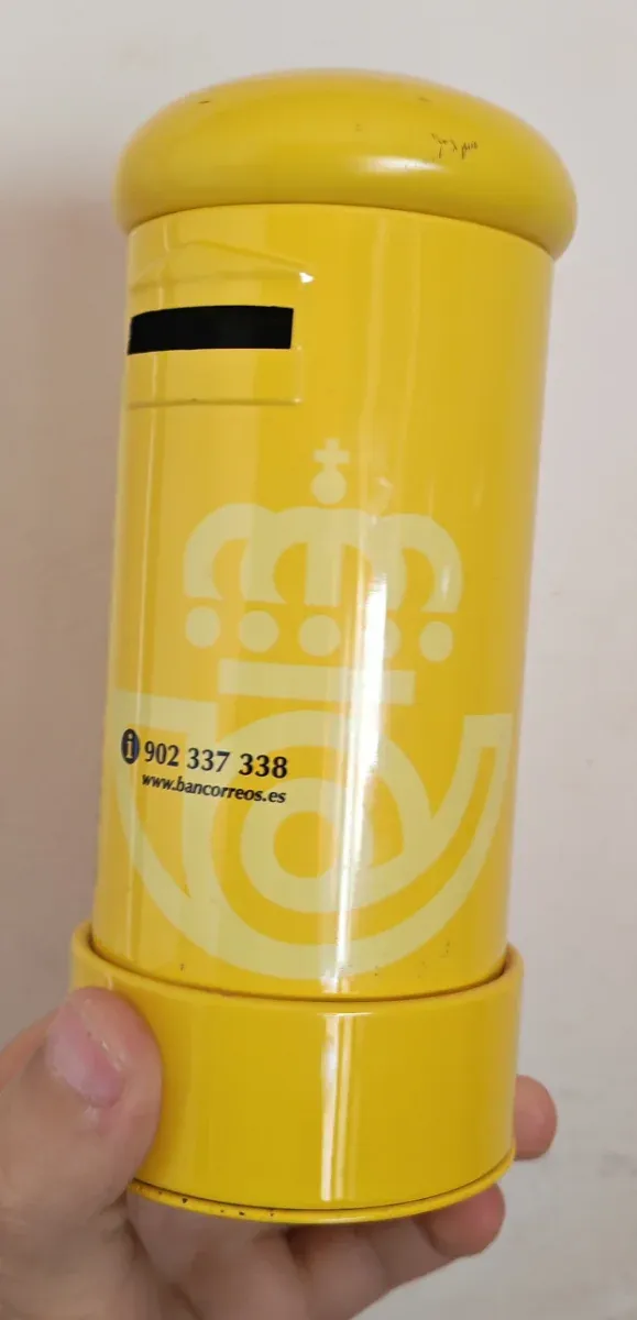 Hucha amarilla de Correos