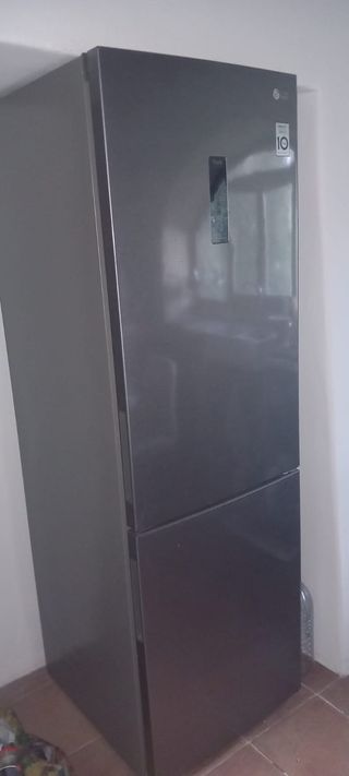 Nevera LG GBP61DSXGC con 6 meses de garantía