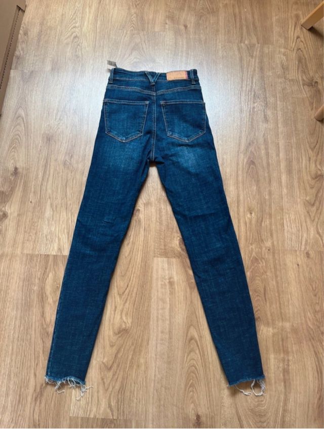 Vaqueros Stradivarius Azules - Pitillo