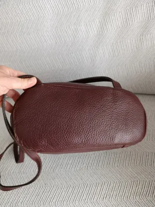 Bolso mochila de piel color burdeos