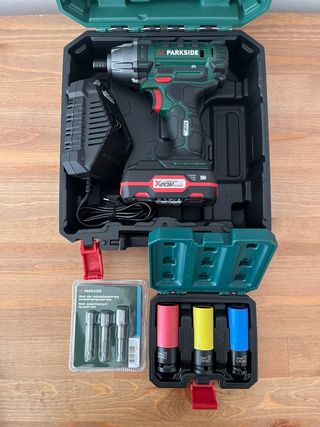 Atornilladora de impacto recargable 20V