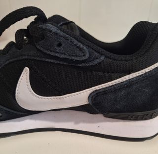 Zapatillas Nike Venture Runner Talla 40.5