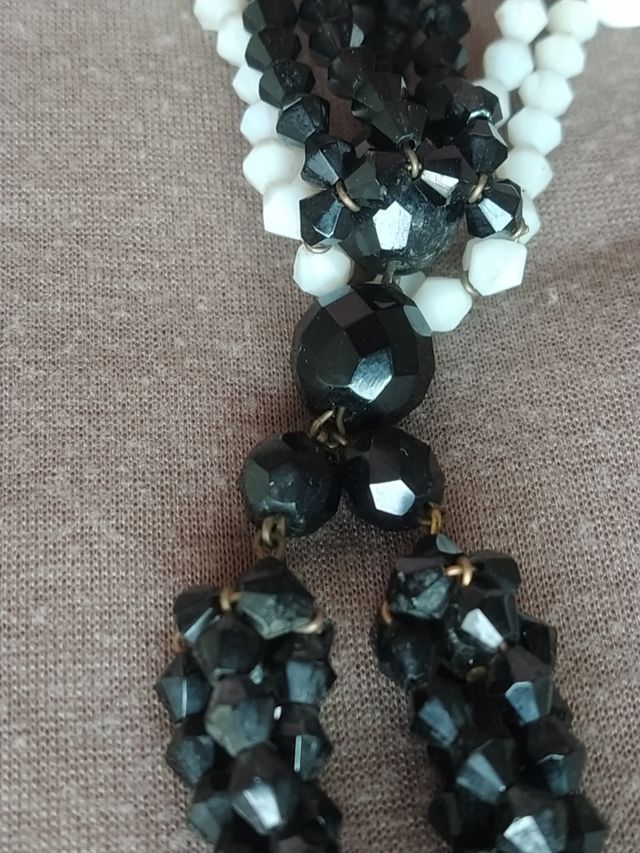 Collar antiguo de cristal tallado