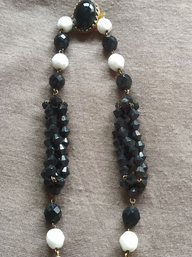 Collar antiguo de cristal tallado