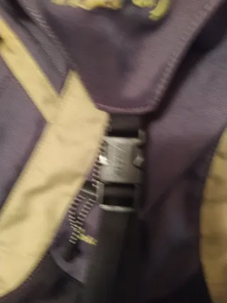 Mochila Altus Gris y verde