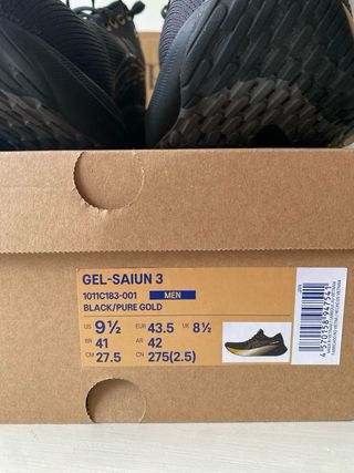 Zapatillas Asics Gel-Saiun3 Negro/Dorado