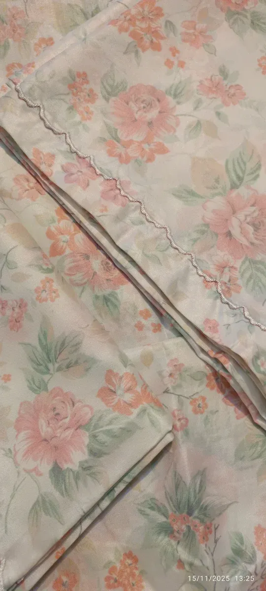 Sábanas Raso 135cm Flores Rosas y Verdes