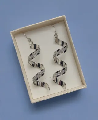 Pendientes plateados