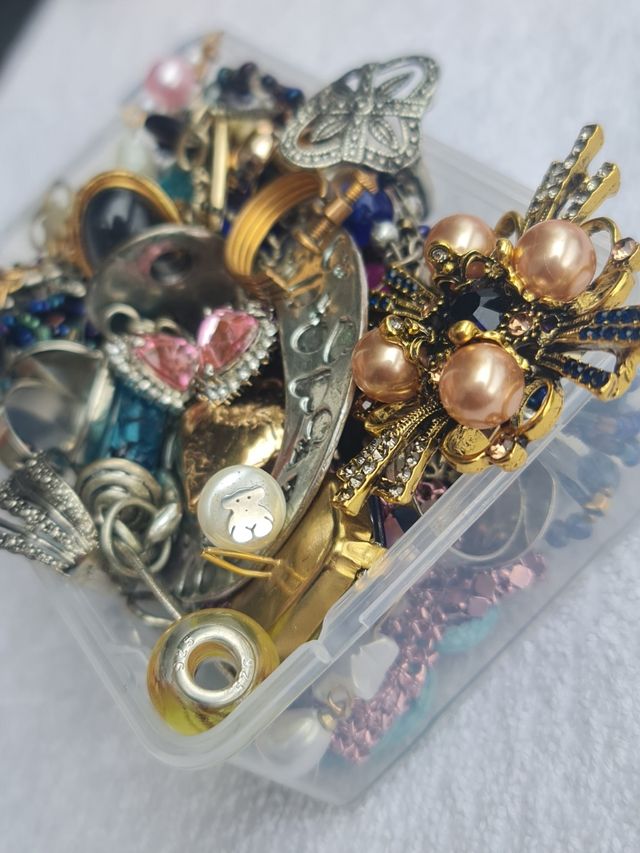 Lote de bisutería variada