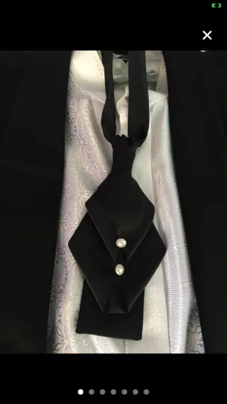 Traje de Novio Negro y Blanco