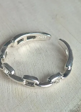 Anillo de plata estilo cadena