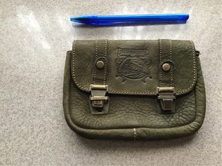 Bolso pequeño de piel verde