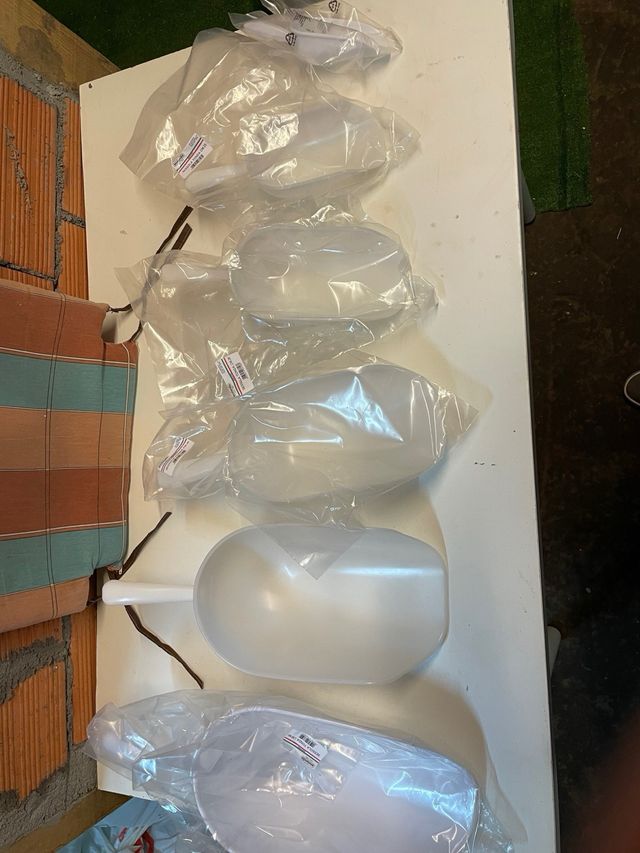 Conjunto de pás de plástico rígido em vários tamanhos