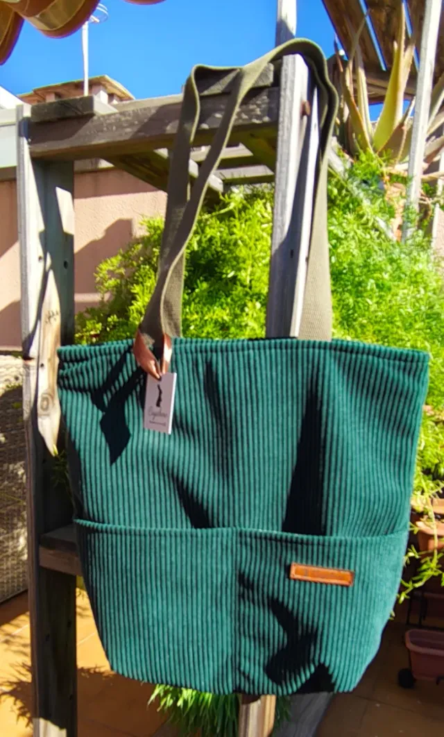 Tote bag de pana verde bosque con cremallera