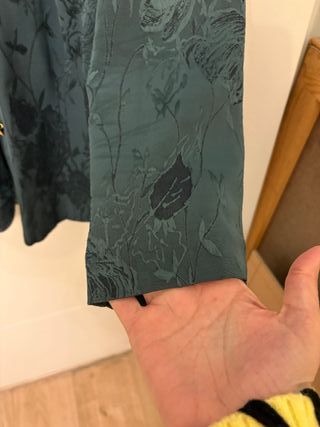 Americana mujer verde floral