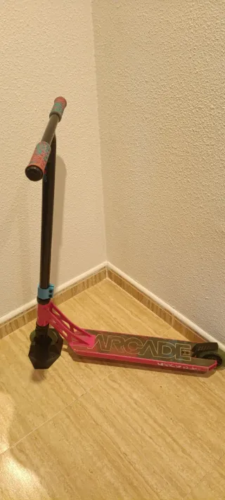 Patinete freestyle rosa y negro