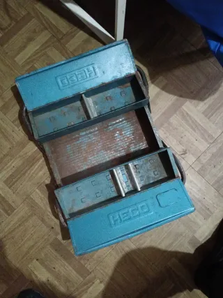 Caja de herramientas vintage HECO