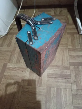 Caja de herramientas vintage HECO