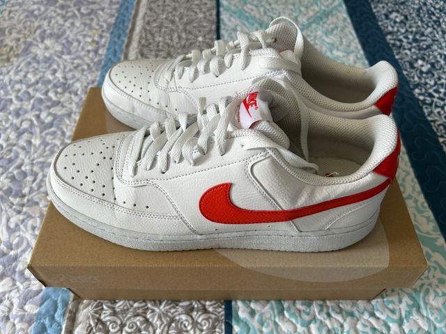 Zapatillas Nike Court Vision Blancas Coral