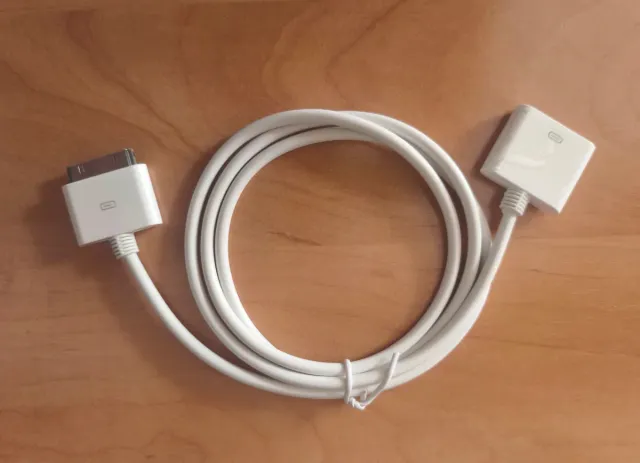 Adaptador Apple antiguo macho-hembra