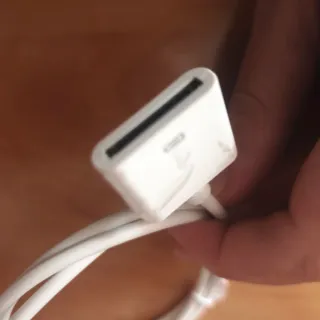 Adaptador Apple antiguo macho-hembra