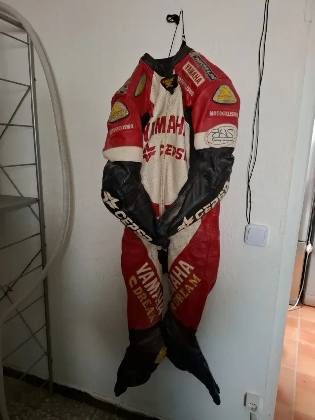 Tutto in uno da moto da competizione Yamaha