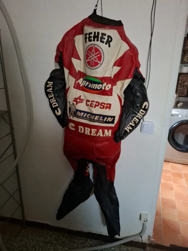 Tutto in uno da moto da competizione Yamaha