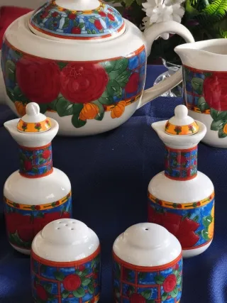 Juego de vajilla "VISTA ALEGRE"