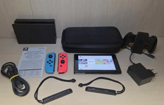 Nintendo Switch Console + Accessori