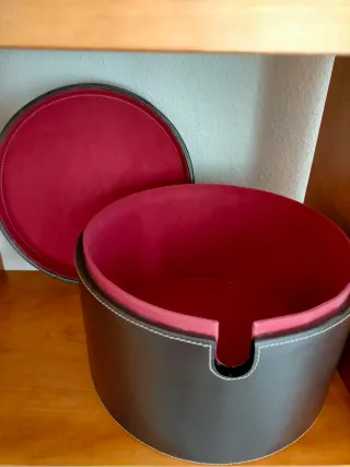 Sombrerera redonda con tapa