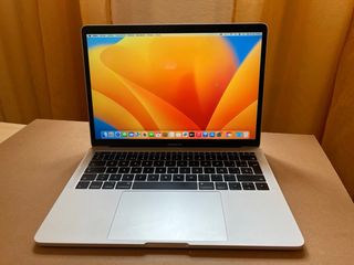 MacBook Pro 13” Plata