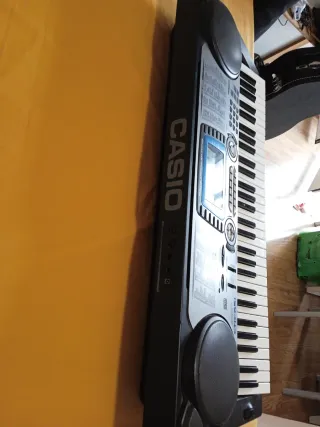 Teclado Casio CTK-651