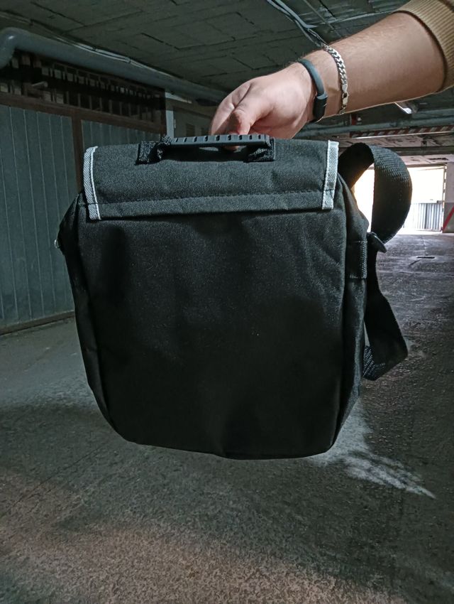 Bolso Inlingua Escuela de Idiomas Negro