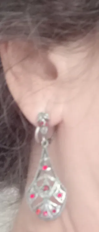 Pendientes vintage en plata vieja.