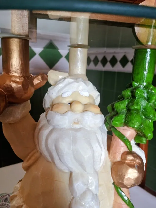 Papá Noel hecho a mano en nácar