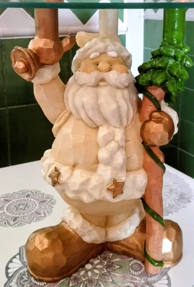 Papá Noel hecho a mano en nácar