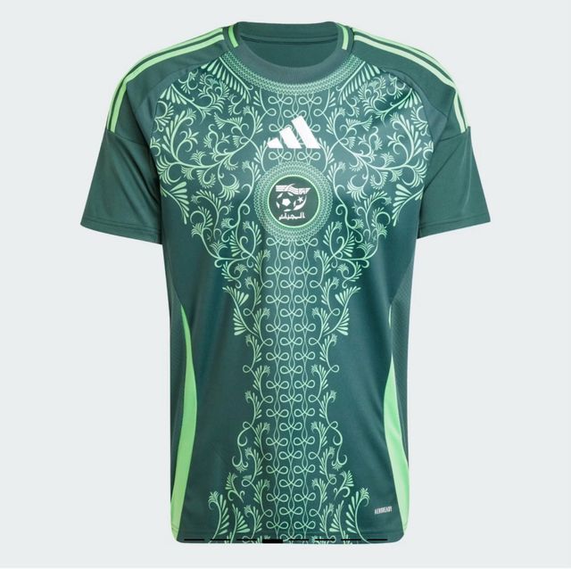 Camiseta Adidas Verde Estampada
