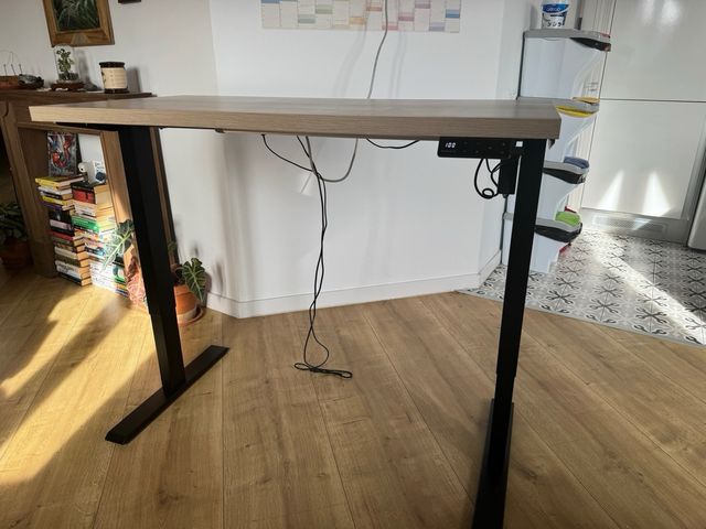 Escritorio Elevable Madera y Metal