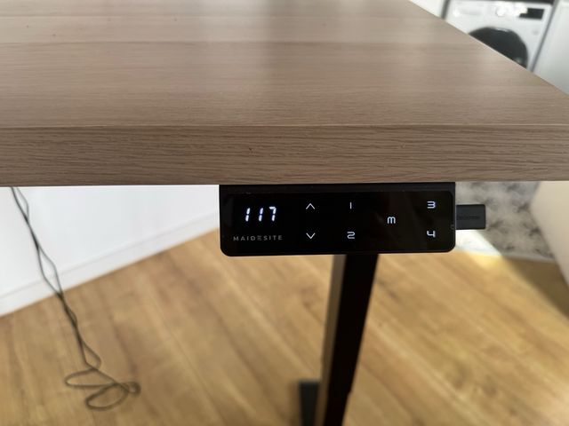 Escritorio Elevable Madera y Metal