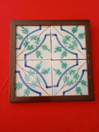 Antiguo azulejo catalán