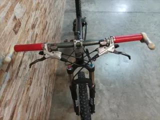 Scott Scale 30 Cuadro Ltd.