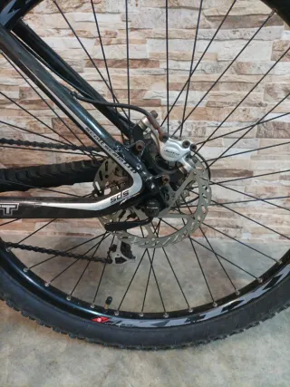 Scott Scale 30 Cuadro Ltd.