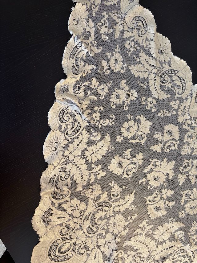Mantilla Fallera Antigua Encaje