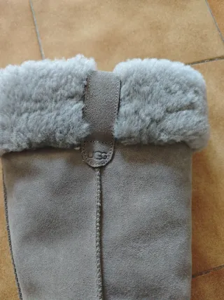Botas de nieve UGG talla 43 grises