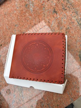 Cartera de piel auténtica con diseño